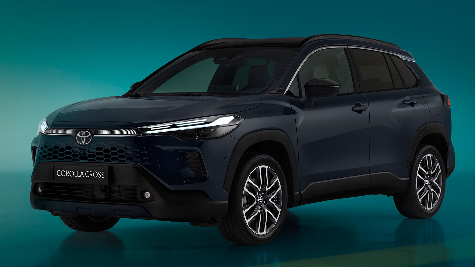 Η Toyota Corolla Cross ανανεώθηκε και απέκτησε έκδοση GR Sport
